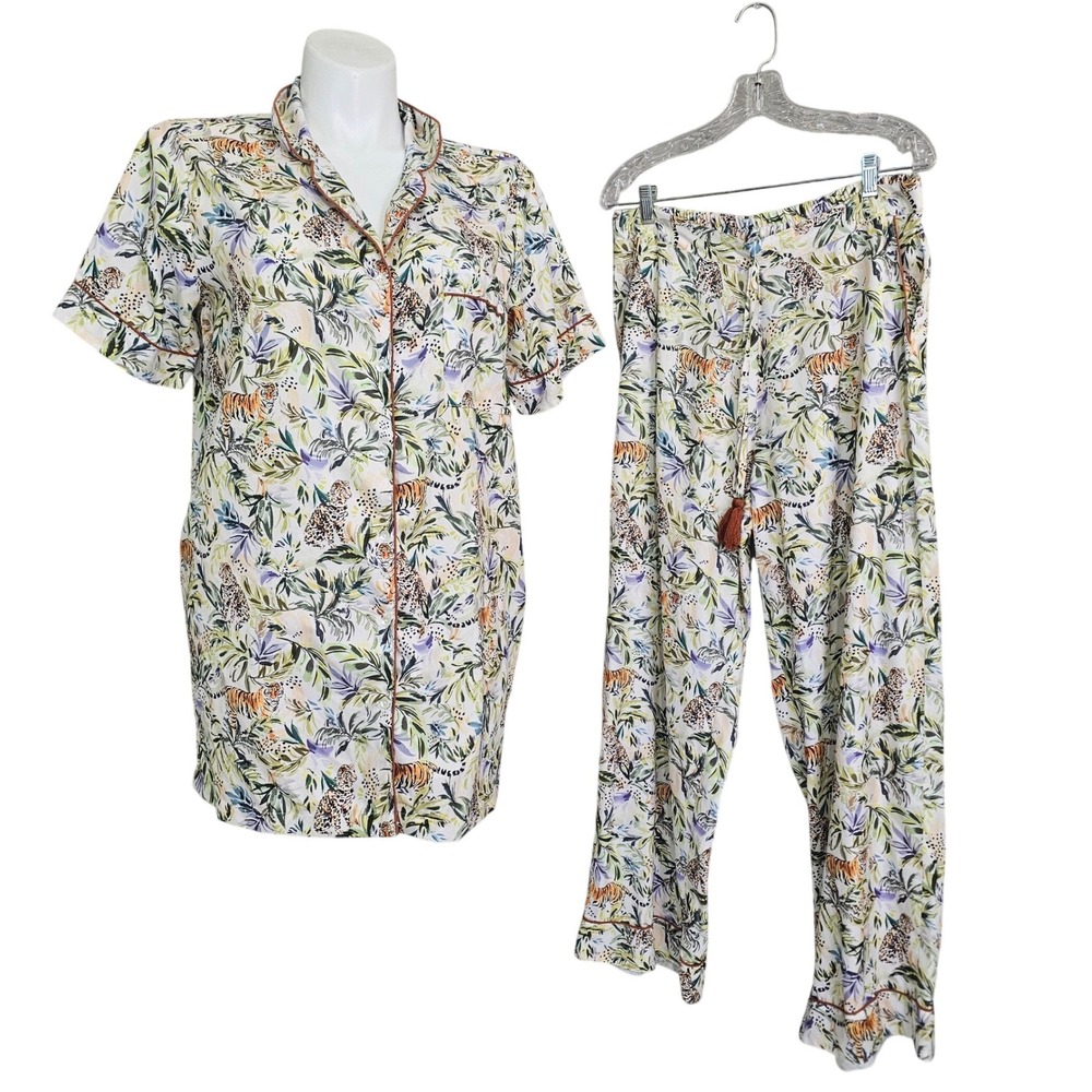 World Market Tropical Jungle Tiger Leopard Pajama Set L/XL Short Sleeve Pants